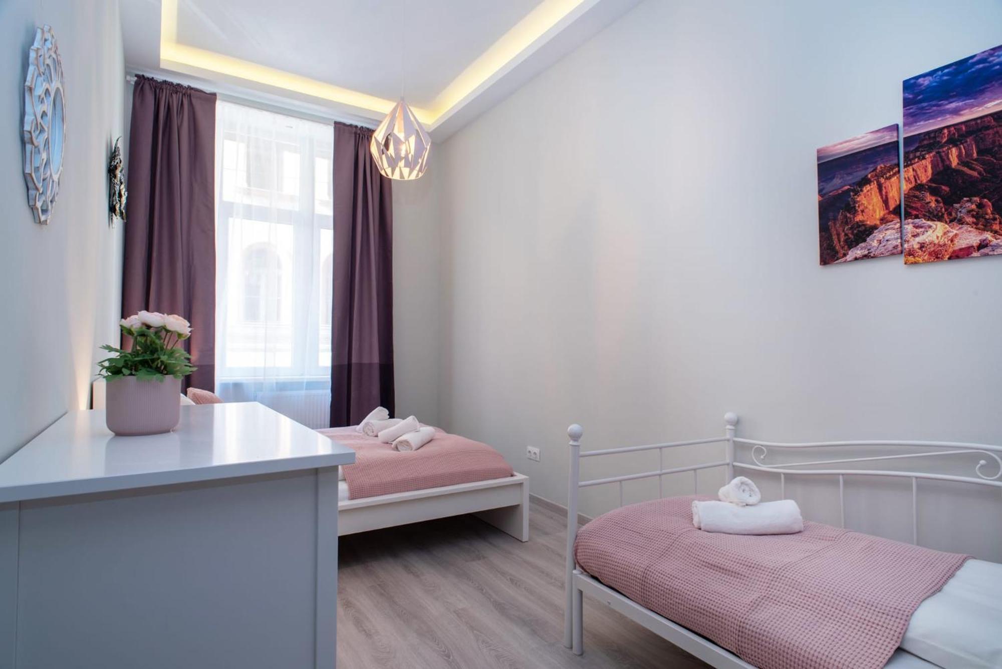 Very Central New And Large Ac Apartment 부다페스트 외부 사진